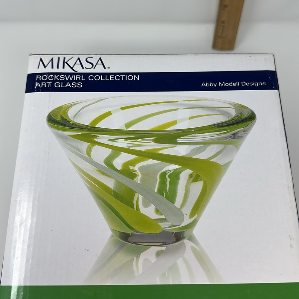 Mikasa Rockswirl Collection Abby Modell Designs Green White 7 inch Nesting Bowl